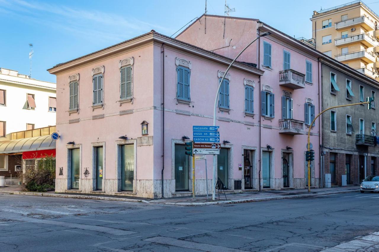 La Casa Rosa Apartment Terni Exterior foto